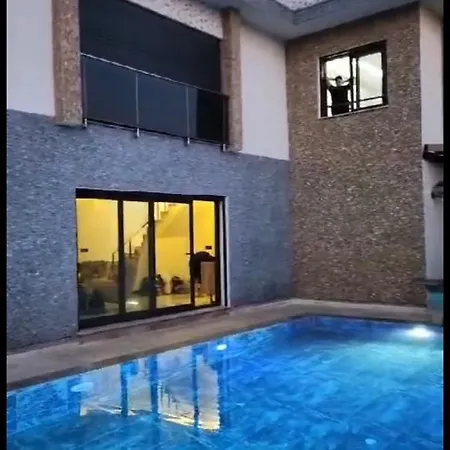 Magnifique Avec Piscine Prive Hotel Kusadasi